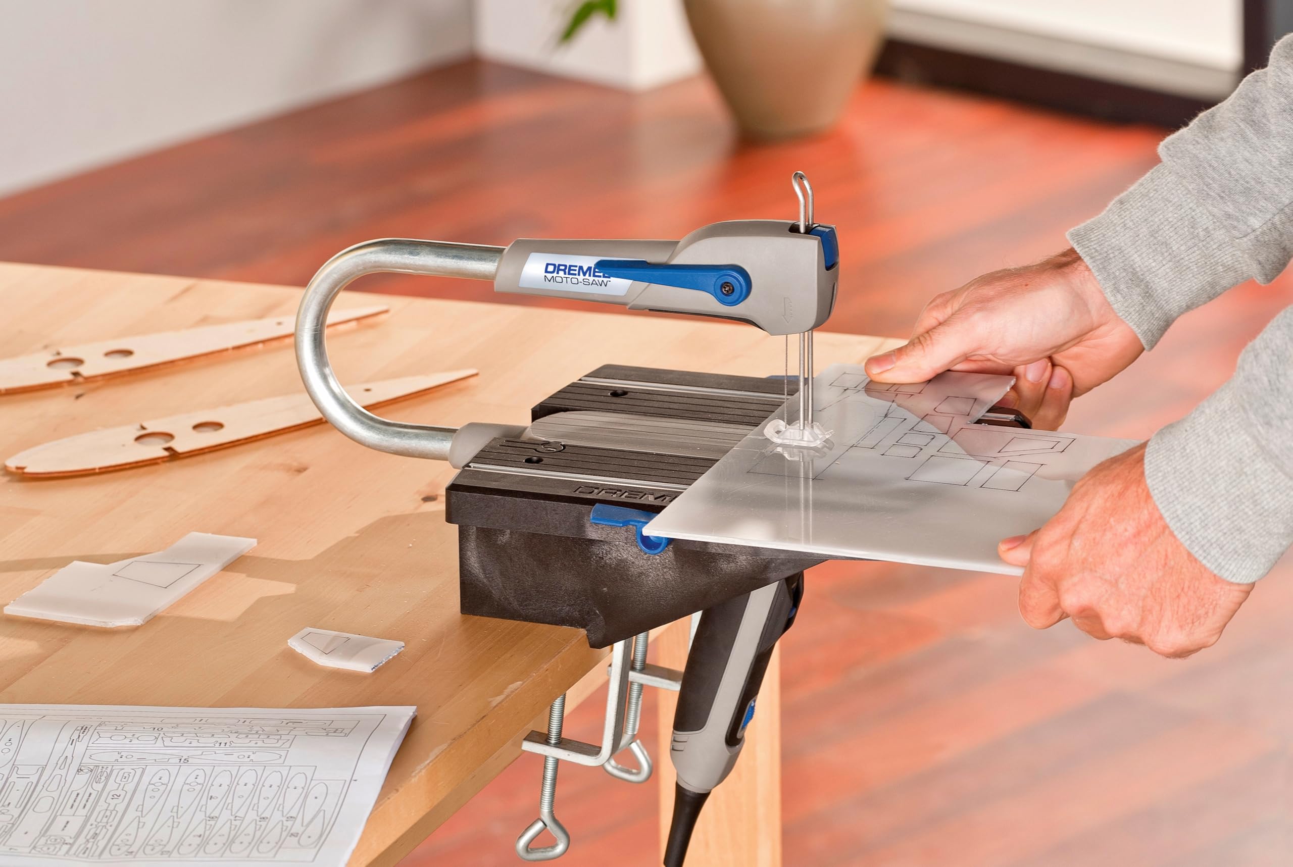 Dremel MS20-01 Moto-Saw Variable Speed Compact Scroll Saw Kit - Image 3