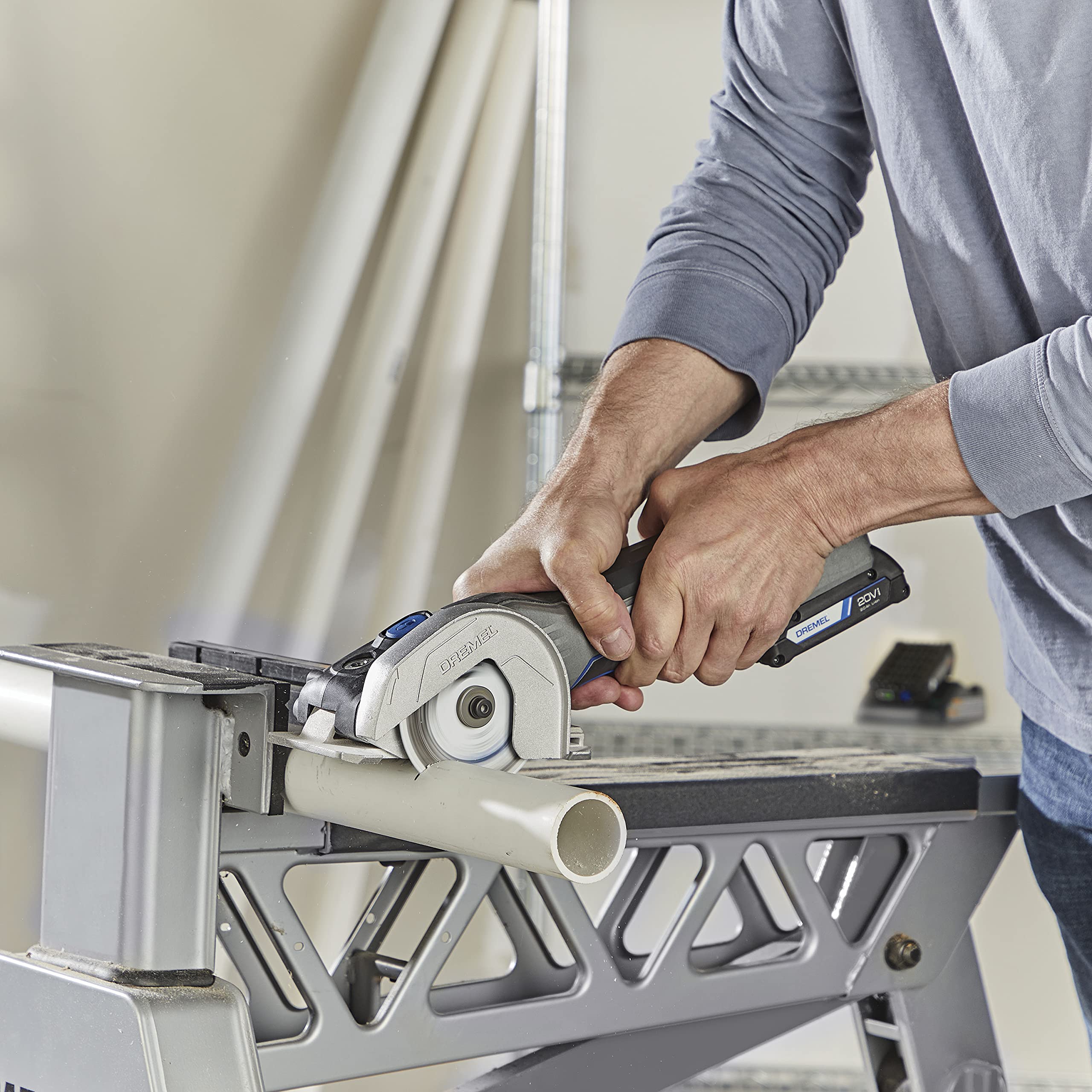 Dremel US20V-01 Compact Circular Saw Tool Kit with (1) 20V Battery, (3) Cutting Wheels & Storage Bag - 15,000 RPM - Ideal for Flush Cutting, Plunge Cutting and Surface Preparation - Image 7