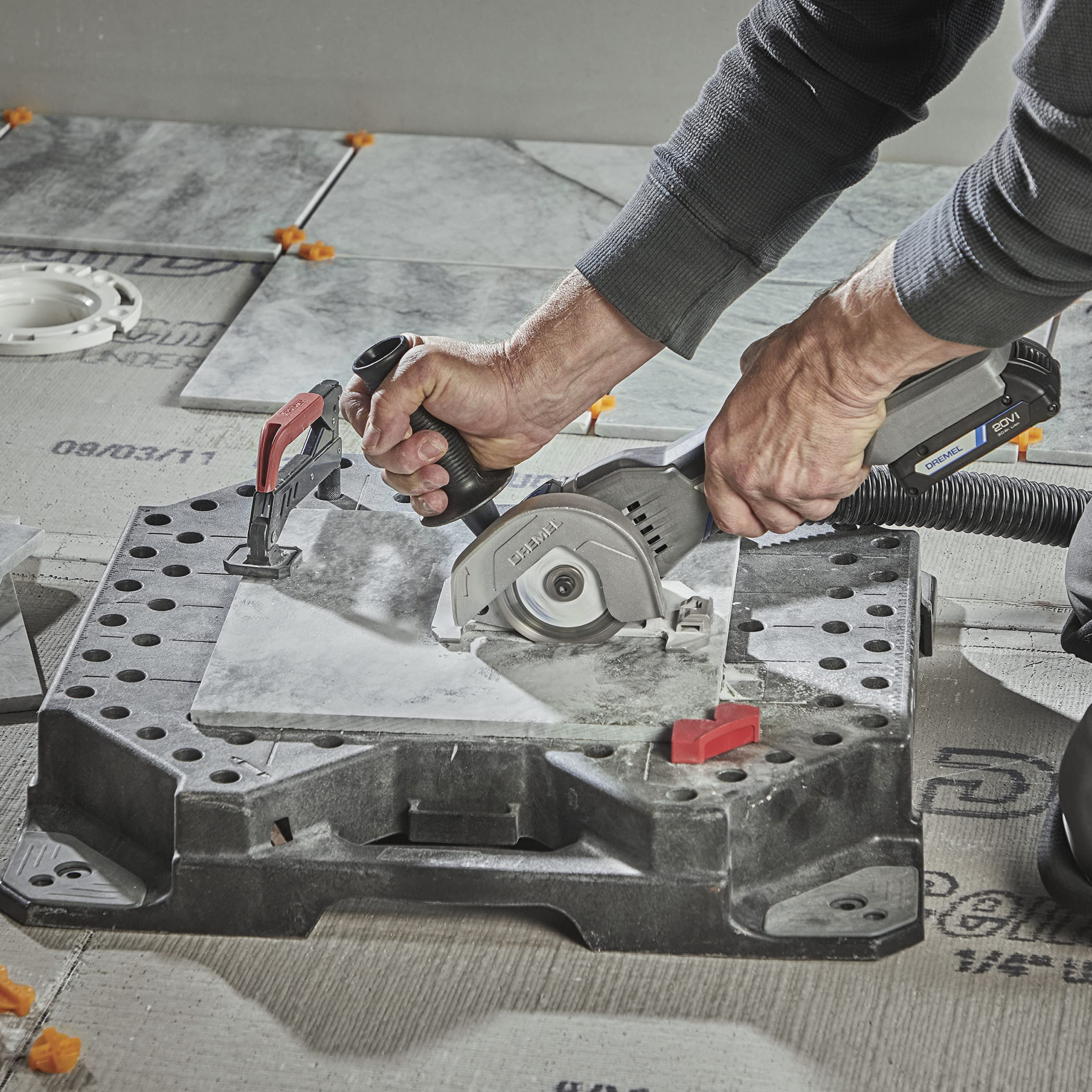 Dremel US20V-01 Compact Circular Saw Tool Kit with (1) 20V Battery, (3) Cutting Wheels & Storage Bag - 15,000 RPM - Ideal for Flush Cutting, Plunge Cutting and Surface Preparation - Image 8